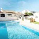 别墅 Charmante Familiale, Avec Piscine Privee, Ideale Pour Journee A La Et Proche Des Grands Buffets
