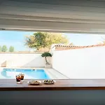 Charmante Familiale, Avec Piscine Privee, Ideale Pour Journee A La Et Proche Des Grands Buffets 别墅 *