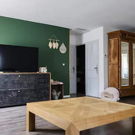 Charmante Familiale, Avec Piscine Privee, Ideale Pour Journee A La Et Proche Des Grands Buffets Coursan