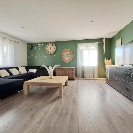 Charmante Familiale, Avec Piscine Privee, Ideale Pour Journee A La Et Proche Des Grands Buffets Villa