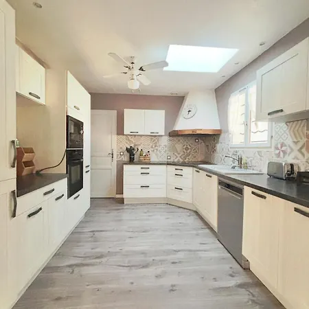 Villa Charmante Familiale, Avec Piscine Privee, Ideale Pour Journee A La Et Proche Des Grands Buffets Coursan