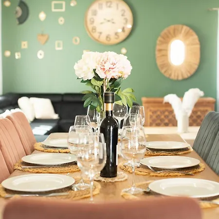 别墅 Charmante Familiale, Avec Piscine Privee, Ideale Pour Journee A La Et Proche Des Grands Buffets *