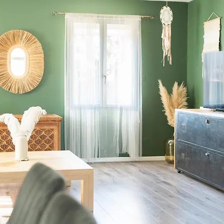 Vila Charmante Familiale, Avec Piscine Privee, Ideale Pour Journee A La Et Proche Des Grands Buffets