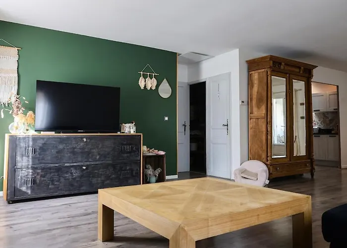 Charmante Familiale, Avec Piscine Privee, Ideale Pour Journee A La Et Proche Des Grands Buffets Coursan