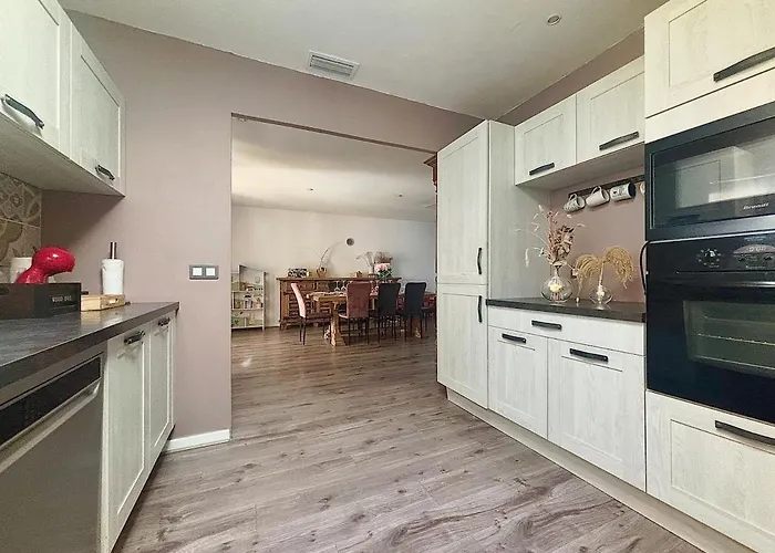 Charmante Familiale, Avec Piscine Privee, Ideale Pour Journee A La Et Proche Des Grands Buffets فيلة