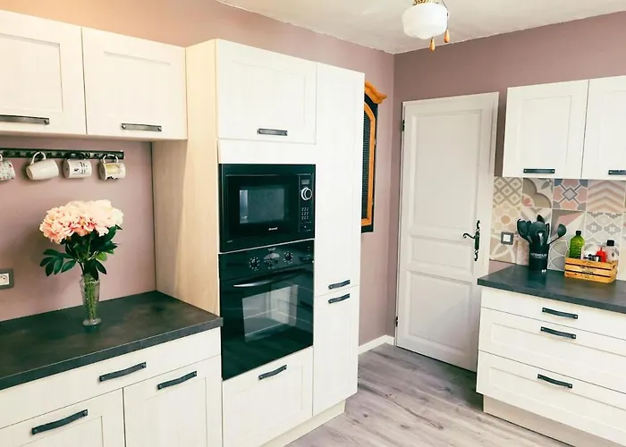 Charmante Familiale, Avec Piscine Privee, Ideale Pour Journee A La Et Proche Des Grands Buffets *