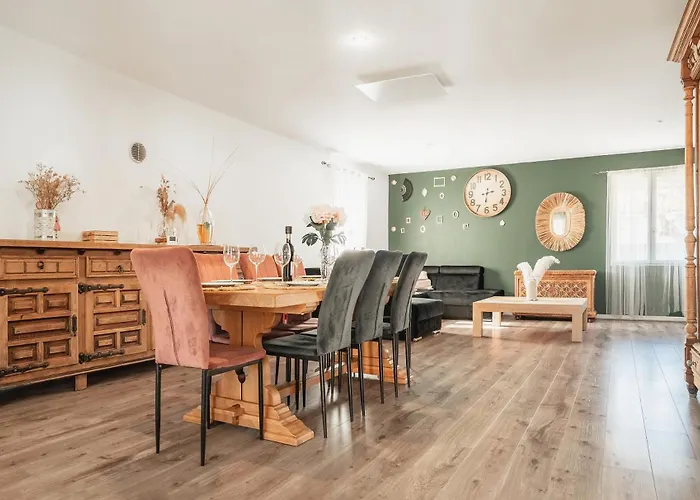 Charmante Familiale, Avec Piscine Privee, Ideale Pour Journee A La Et Proche Des Grands Buffets فيلة