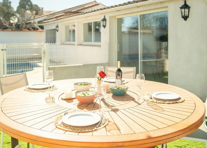 فيلة Charmante Familiale, Avec Piscine Privee, Ideale Pour Journee A La Et Proche Des Grands Buffets *