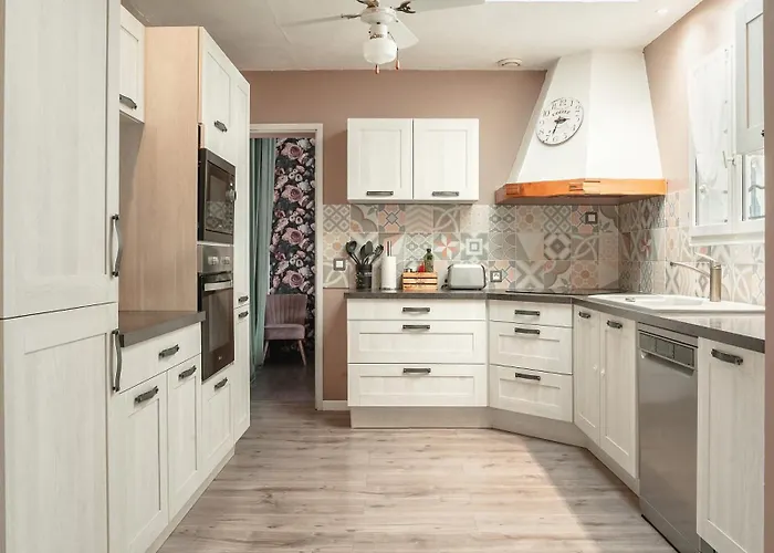 Charmante Familiale, Avec Piscine Privee, Ideale Pour Journee A La Et Proche Des Grands Buffets فيلة